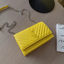 Load image into Gallery viewer, Luxury Handbags Crossbody Bags for Women Designer Bags Famous Brand Women Bags 2019 Messenger Shoulder Bags Letter Chains Flap